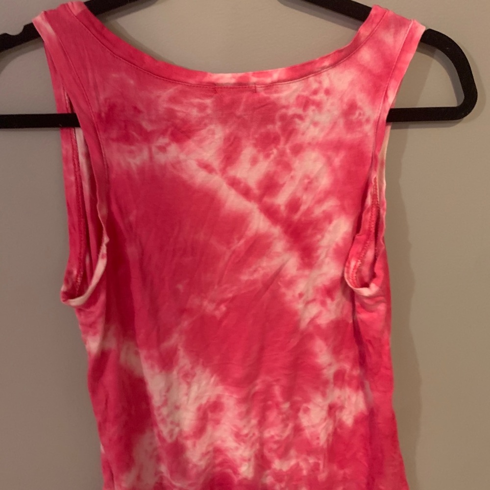 Two tops - Picture 4 of 4